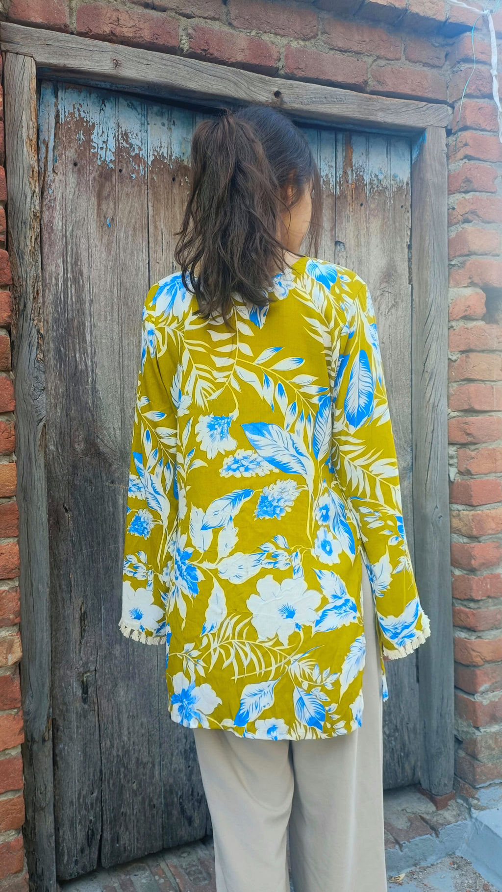 NeNEELAM RIWAAZ _ Short kurti with lace detailing
